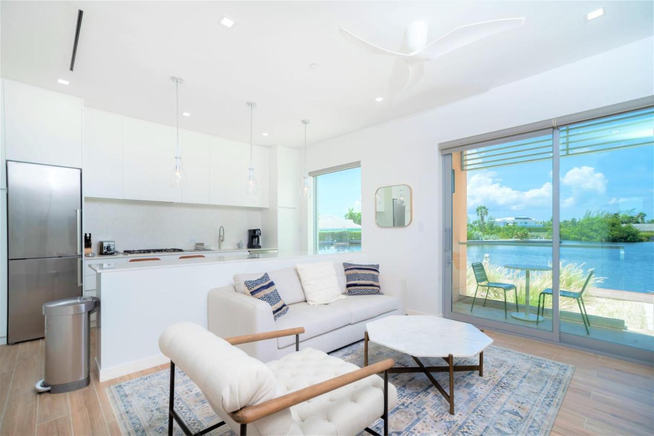 Cayman Luxury Rentals At One Canal Point ジョージ・タウン エクステリア 写真