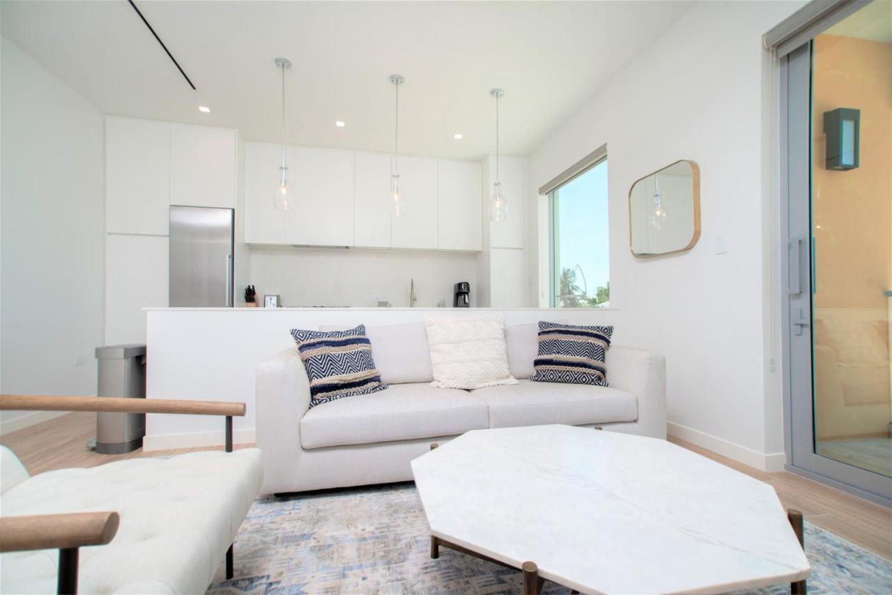 Cayman Luxury Rentals At One Canal Point ジョージ・タウン エクステリア 写真