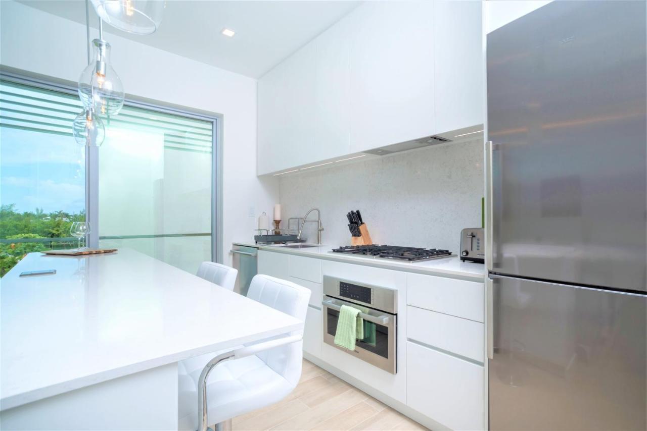 Cayman Luxury Rentals At One Canal Point ジョージ・タウン エクステリア 写真