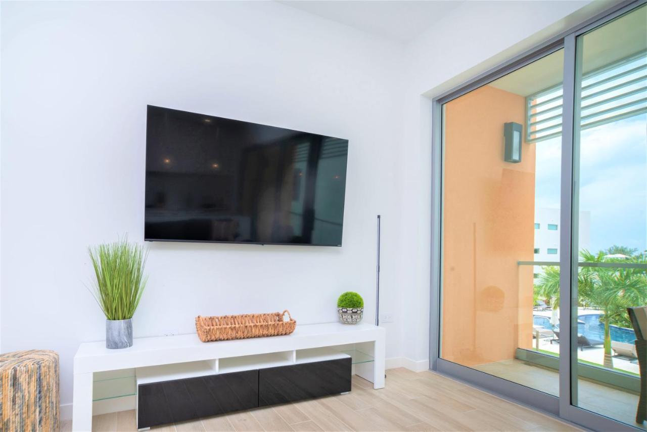 Cayman Luxury Rentals At One Canal Point ジョージ・タウン エクステリア 写真