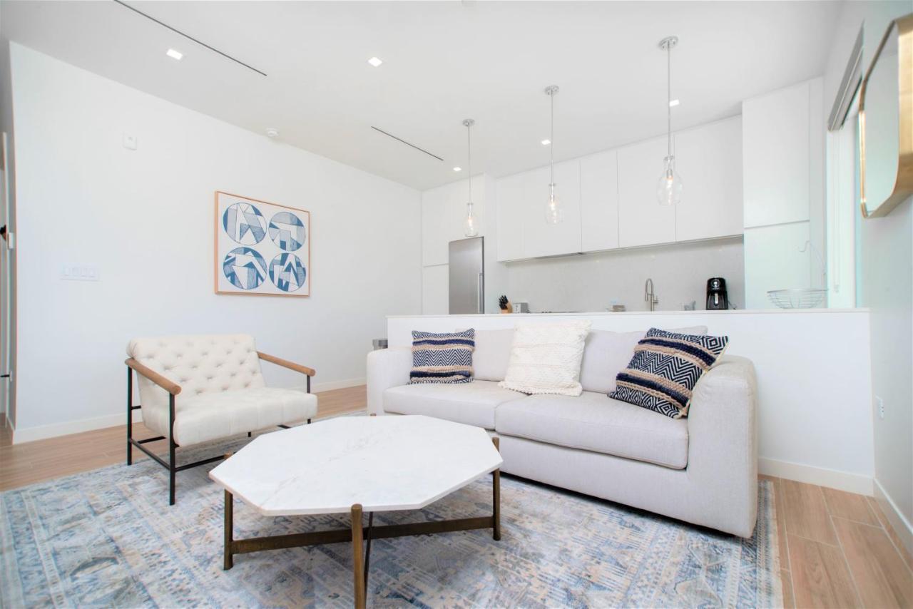 Cayman Luxury Rentals At One Canal Point ジョージ・タウン エクステリア 写真
