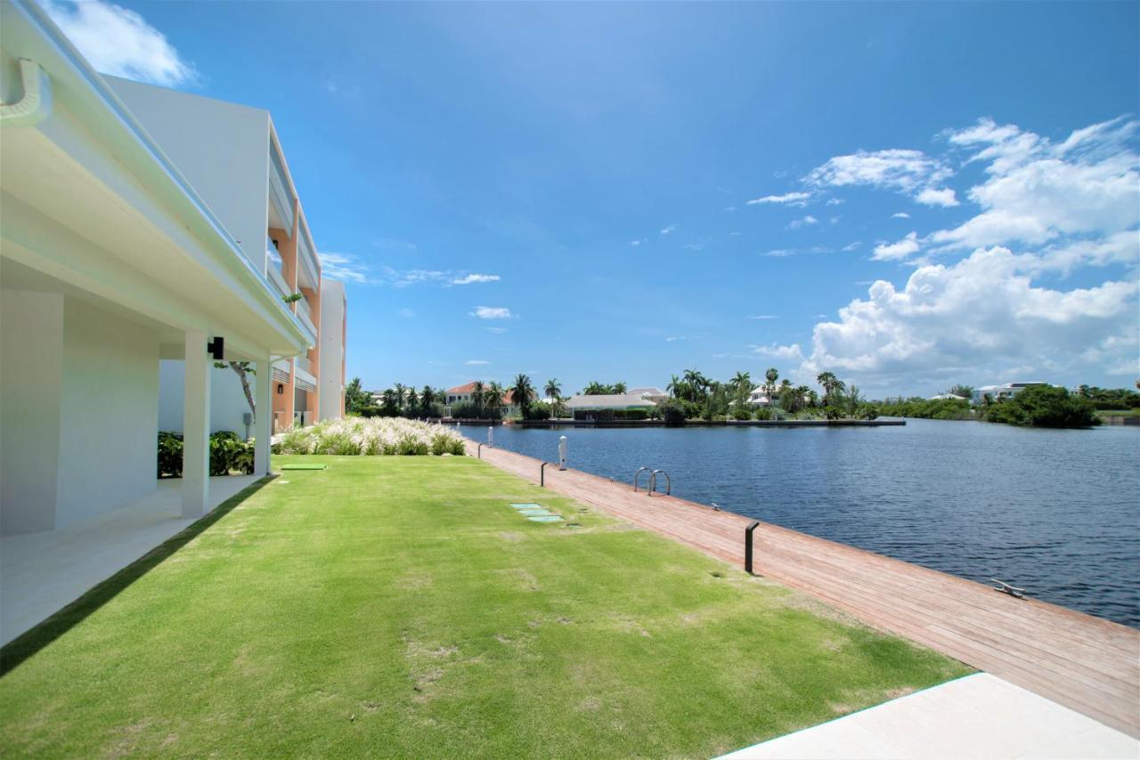 Cayman Luxury Rentals At One Canal Point ジョージ・タウン エクステリア 写真