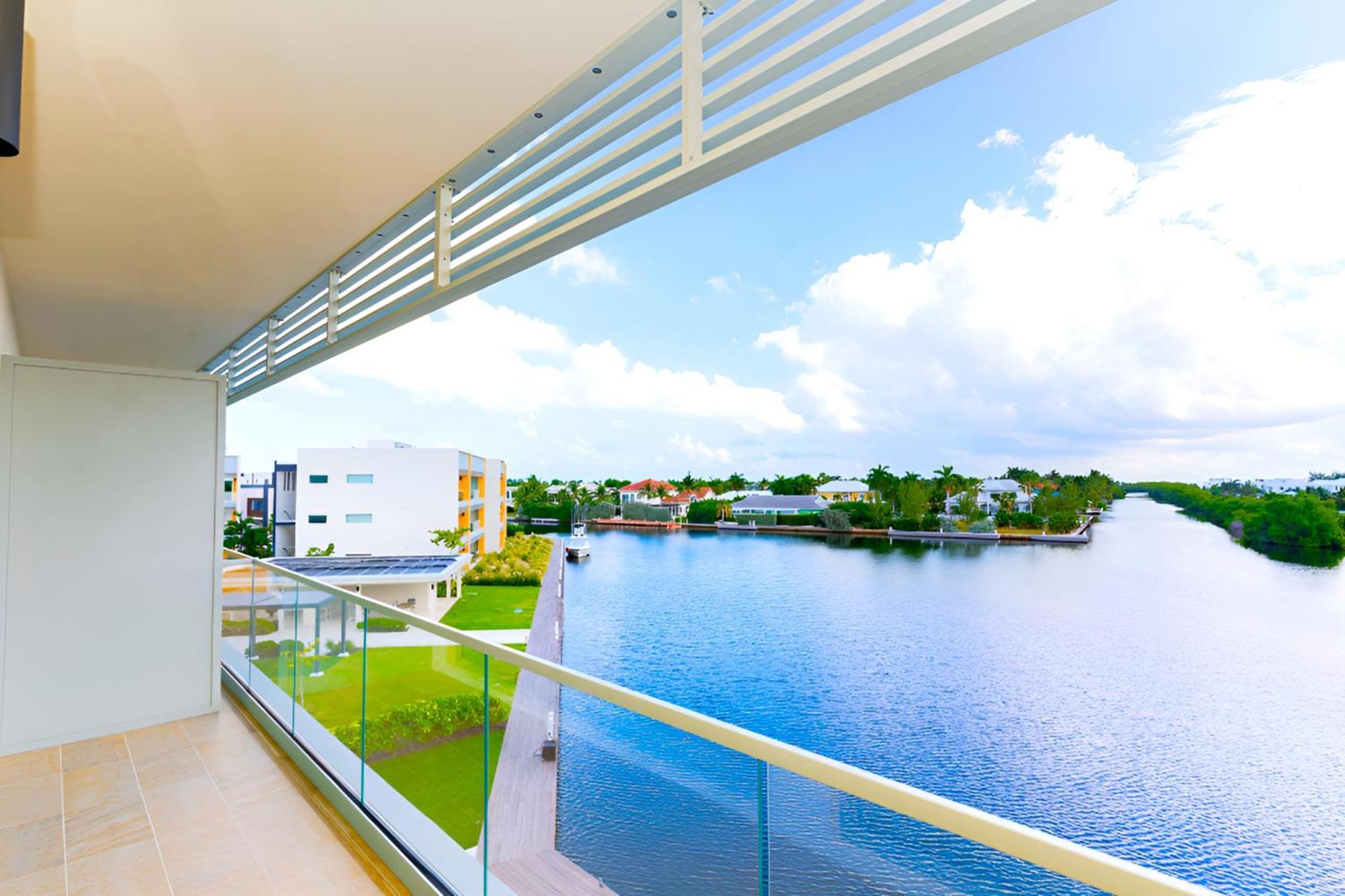 Cayman Luxury Rentals At One Canal Point ジョージ・タウン エクステリア 写真