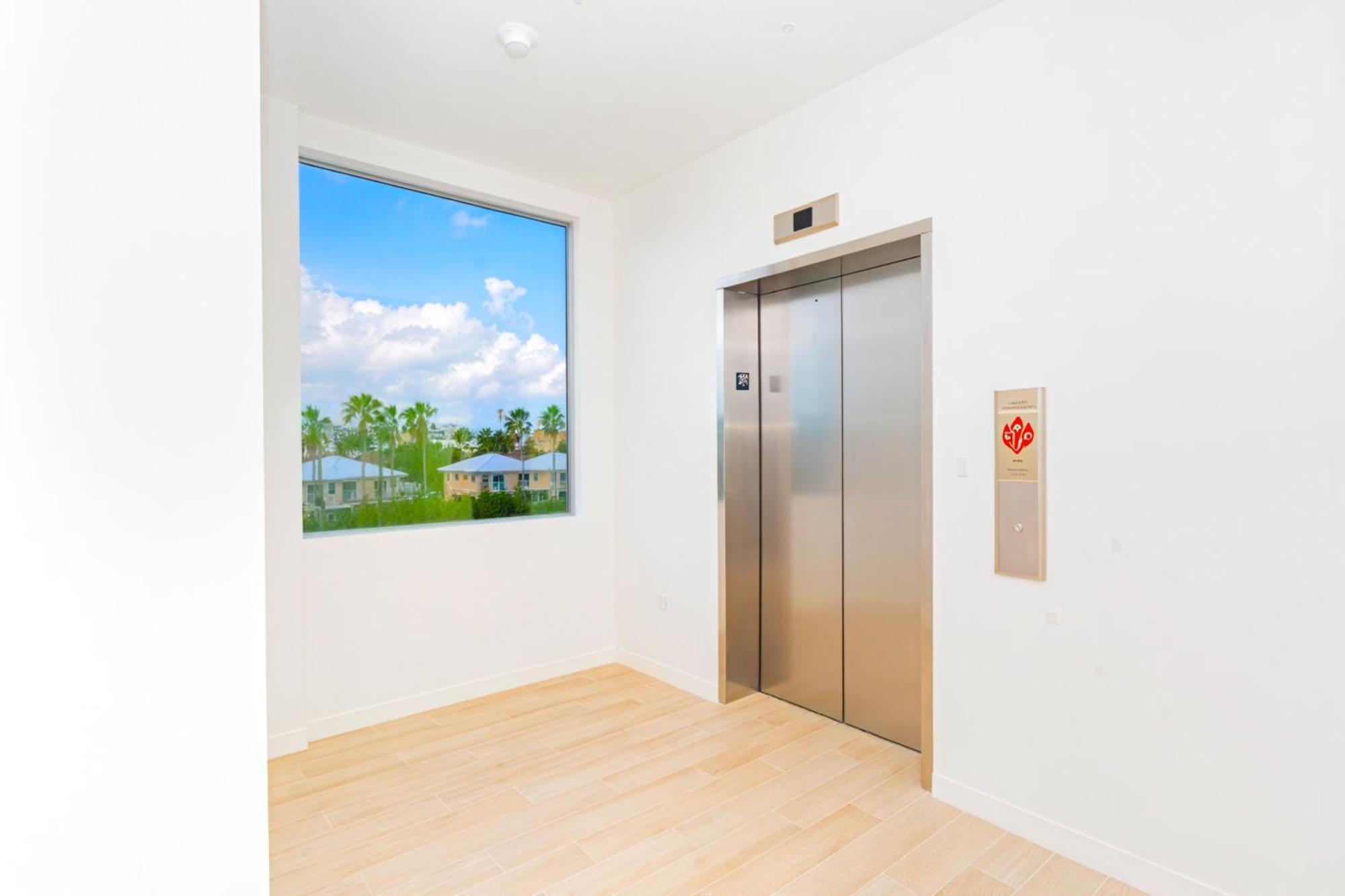 Cayman Luxury Rentals At One Canal Point ジョージ・タウン エクステリア 写真