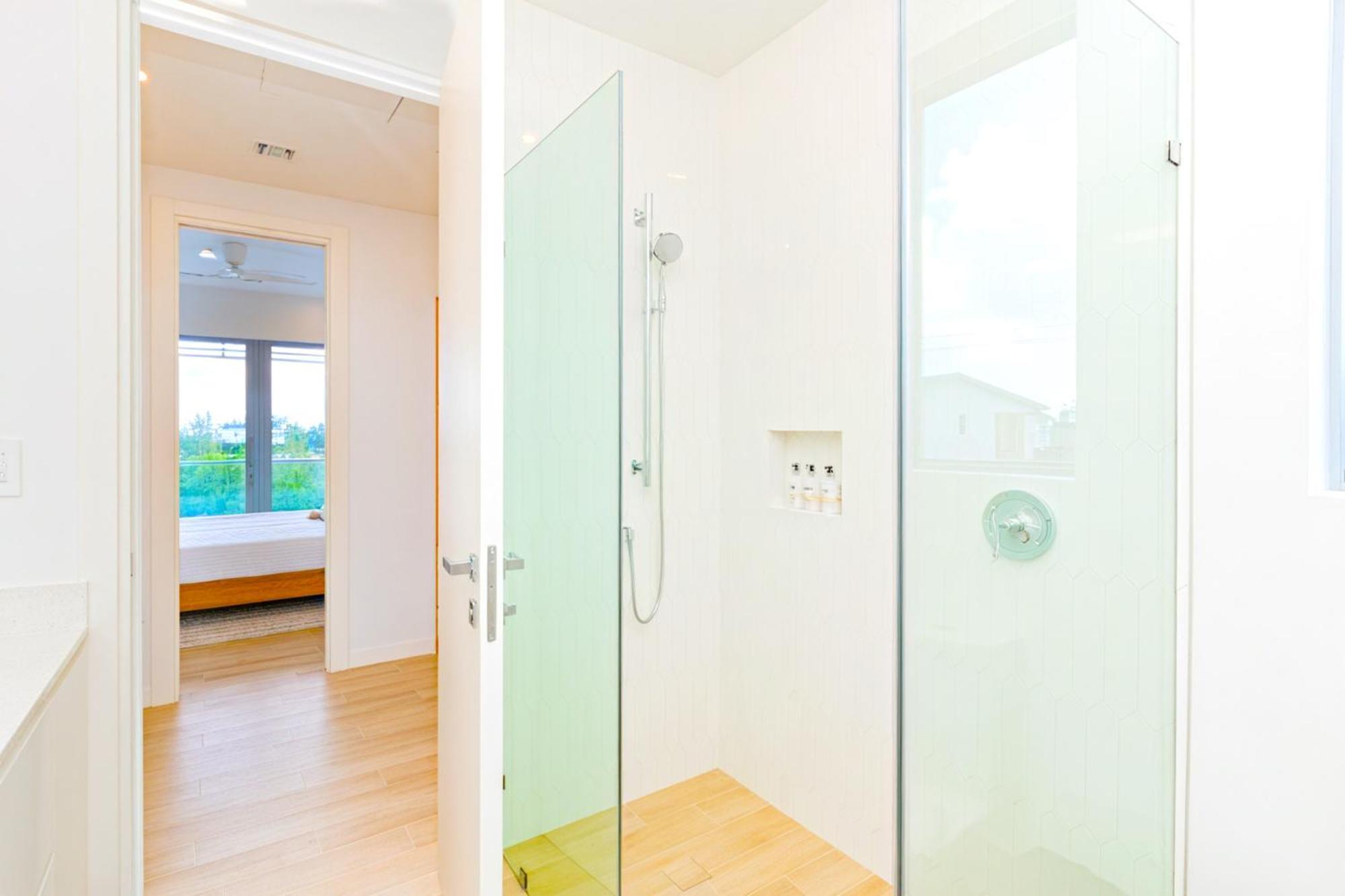 Cayman Luxury Rentals At One Canal Point ジョージ・タウン エクステリア 写真