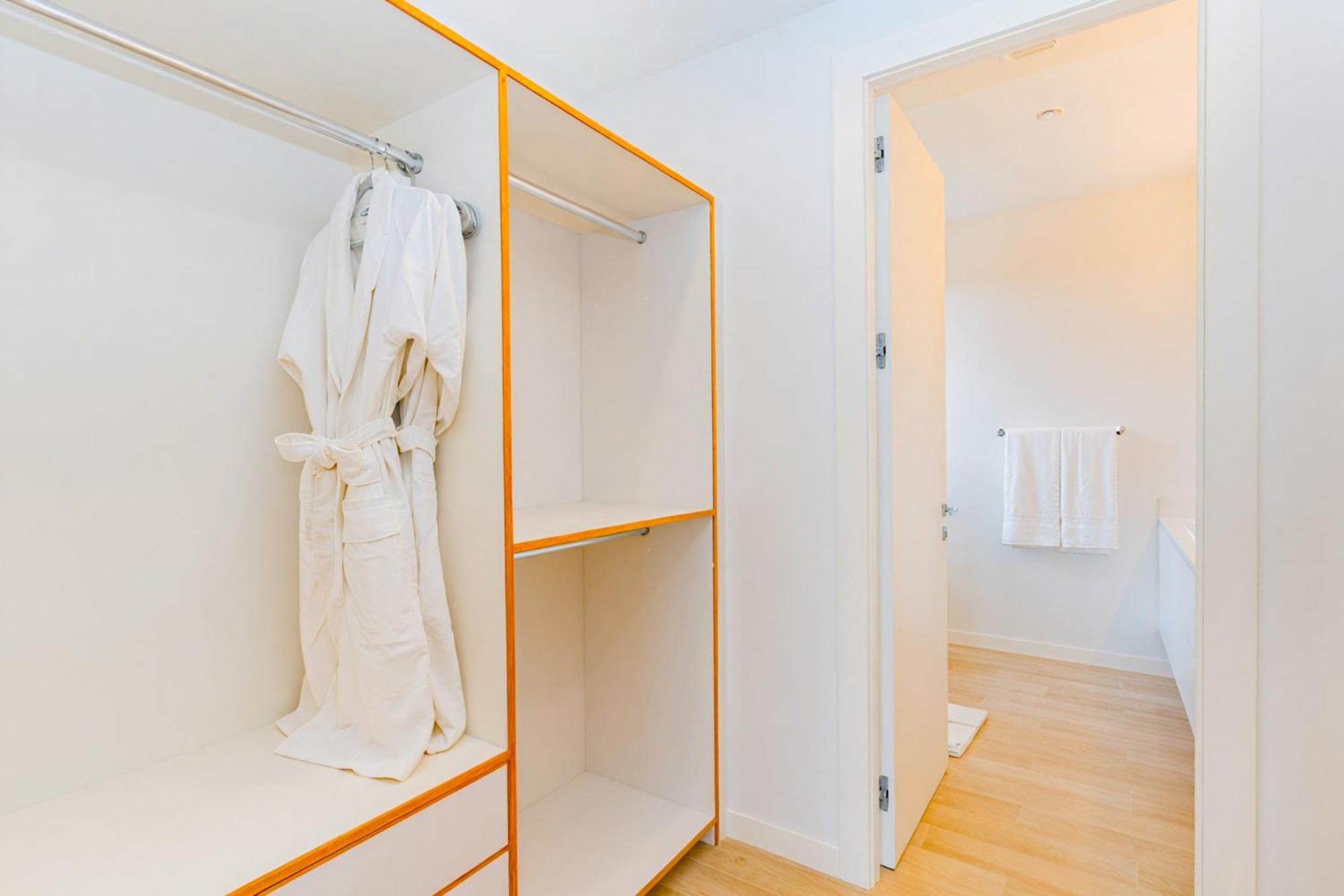 Cayman Luxury Rentals At One Canal Point ジョージ・タウン エクステリア 写真